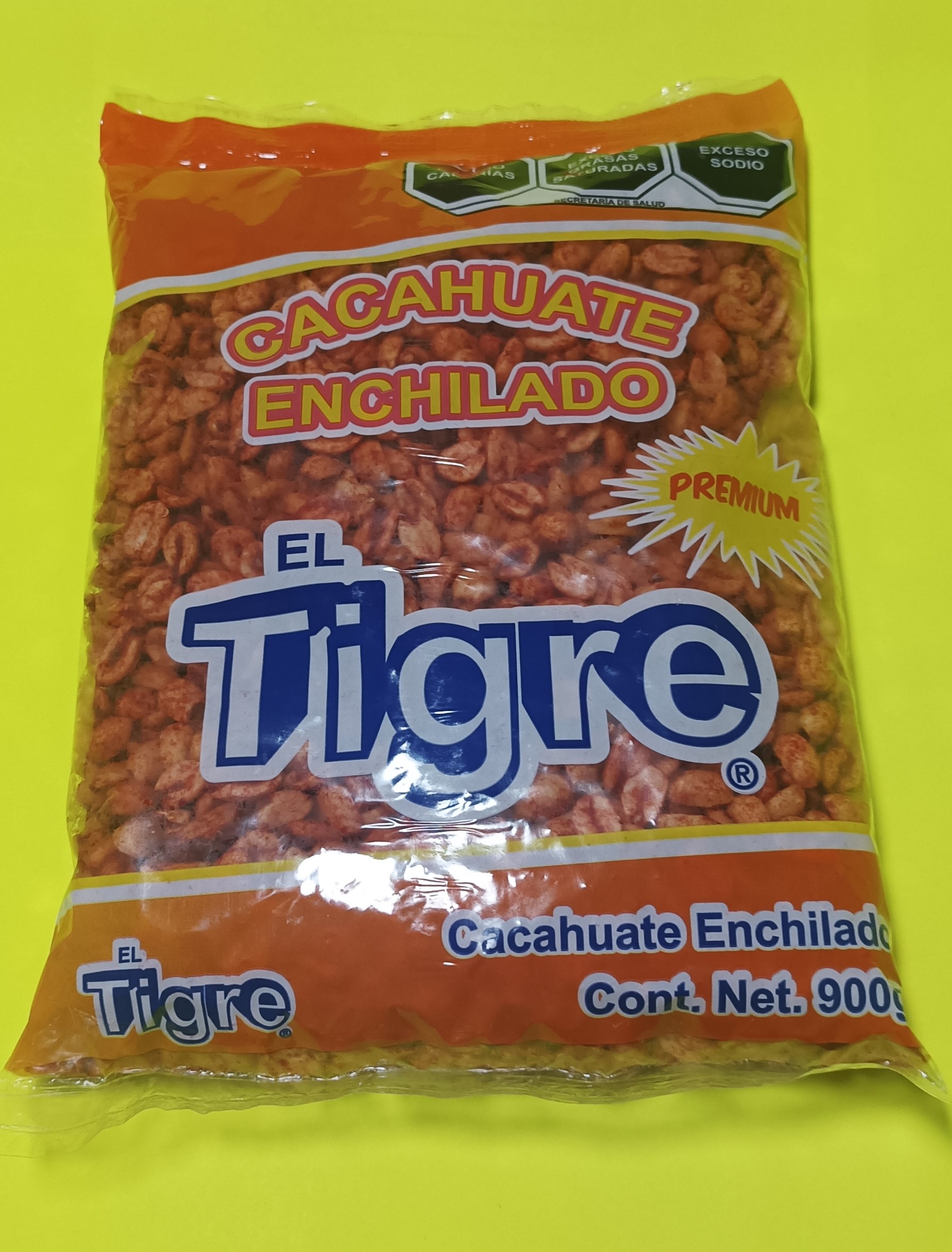 Cacahuate enchilado